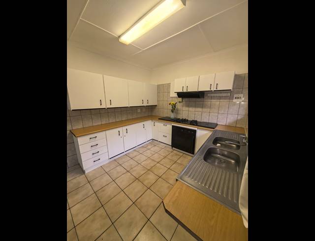3 BEDROOM HOUSE RENTED IN ARBORETUM